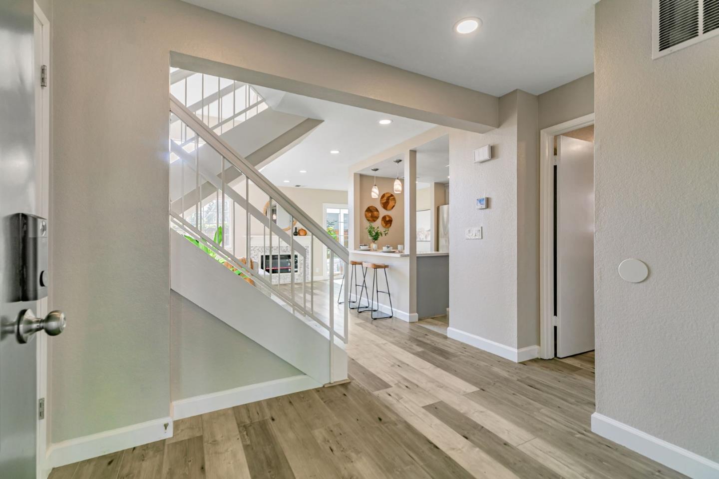 Detail Gallery Image 6 of 54 For 25 Terfidia Ln, Milpitas,  CA 95035 - 3 Beds | 2/1 Baths