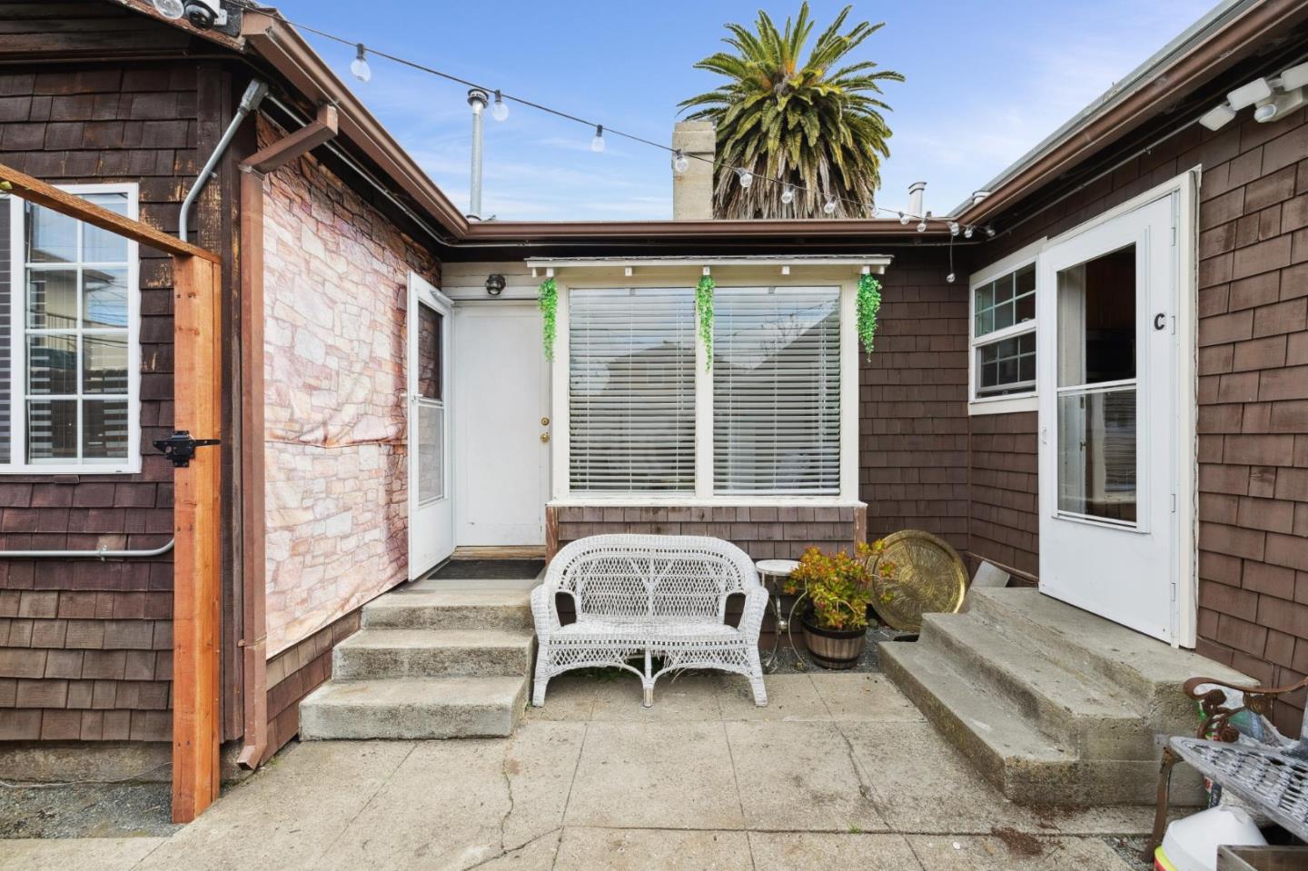 Detail Gallery Image 31 of 43 For 1117 Chula Vista Ave, Burlingame,  CA 94010 - 2 Beds | 2 Baths