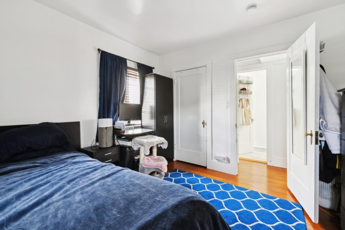 Detail Gallery Image 36 of 43 For 1117 Chula Vista Ave, Burlingame,  CA 94010 - 2 Beds | 2 Baths
