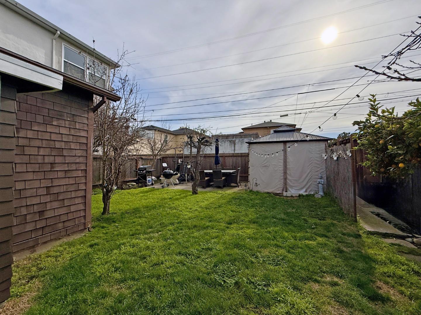Detail Gallery Image 39 of 43 For 1117 Chula Vista Ave, Burlingame,  CA 94010 - 2 Beds | 2 Baths