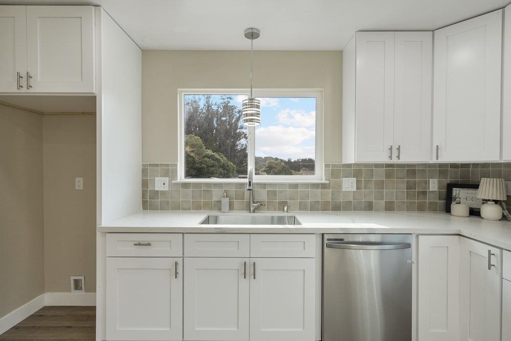 Detail Gallery Image 16 of 61 For 92 Hambey Ln, Royal Oaks,  CA 95076 - 4 Beds | 2 Baths
