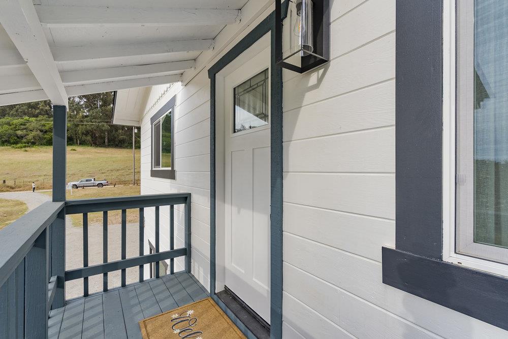 Detail Gallery Image 5 of 61 For 92 Hambey Ln, Royal Oaks,  CA 95076 - 4 Beds | 2 Baths