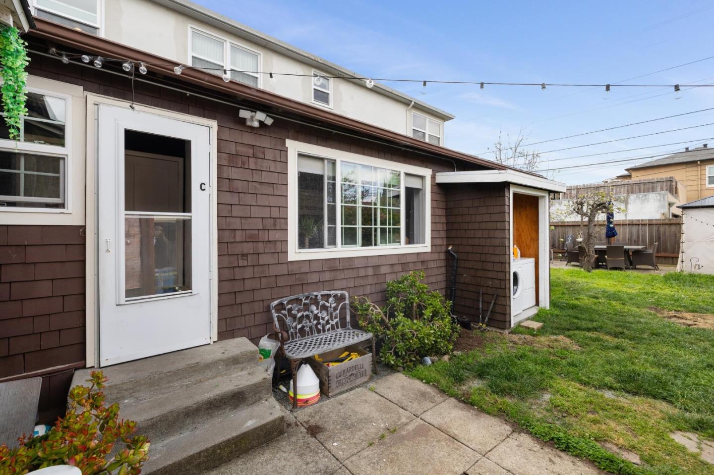 Detail Gallery Image 38 of 43 For 1117 Chula Vista Ave, Burlingame,  CA 94010 - – Beds | – Baths