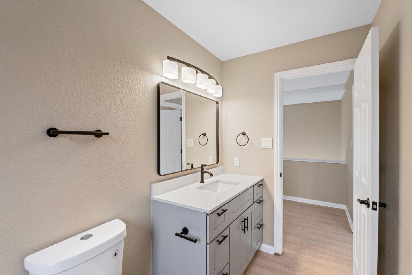 Detail Gallery Image 28 of 30 For 225 Moana Pl, Pacifica,  CA 94044 - 7 Beds | 3/2 Baths