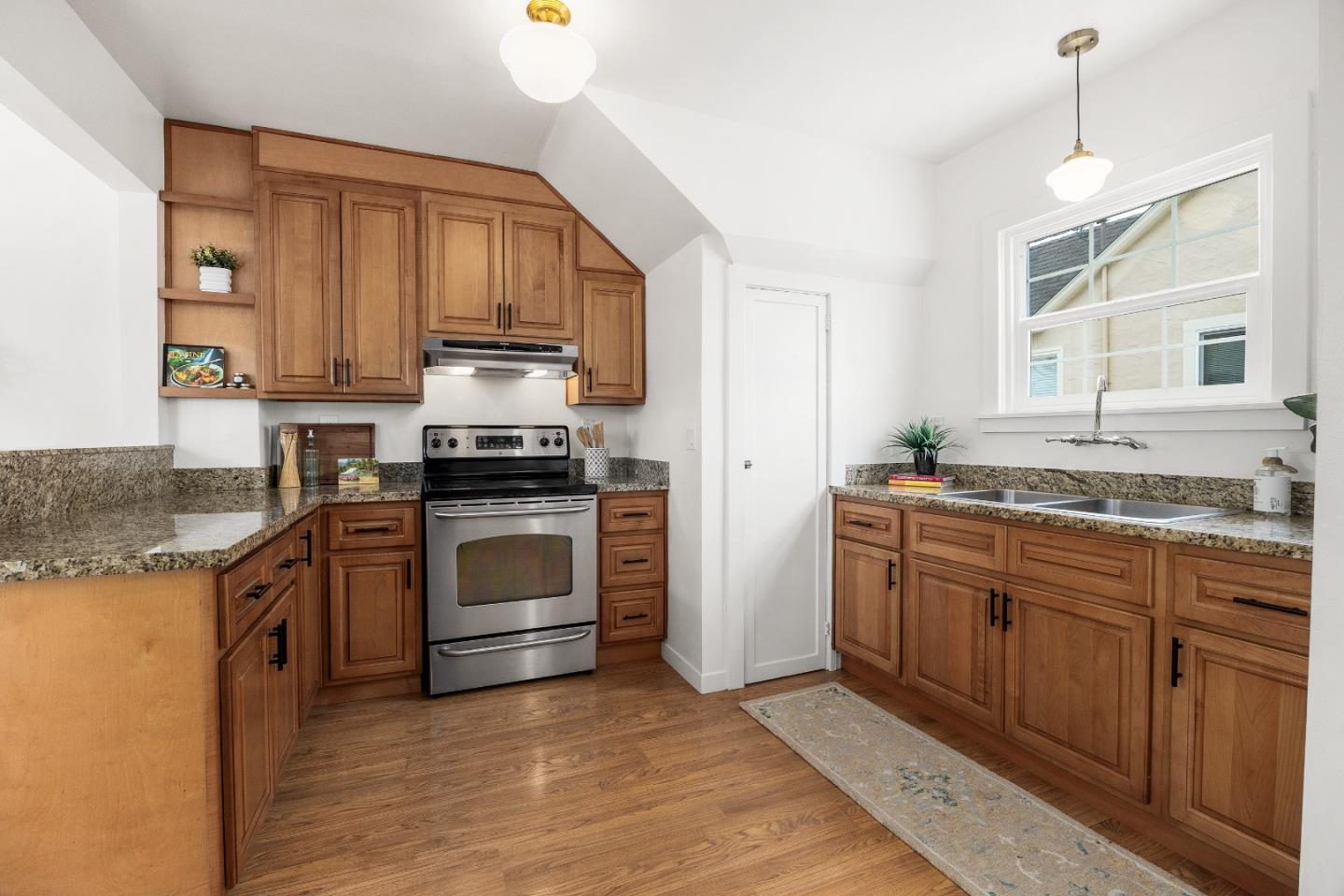 Detail Gallery Image 18 of 34 For 38 Roosevelt St, Watsonville,  CA 95076 - 2 Beds | 1/1 Baths
