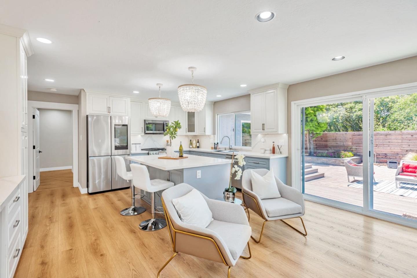 Detail Gallery Image 15 of 77 For 301 Shelter Cove Dr, El Granada,  CA 94019 - 3 Beds | 2 Baths