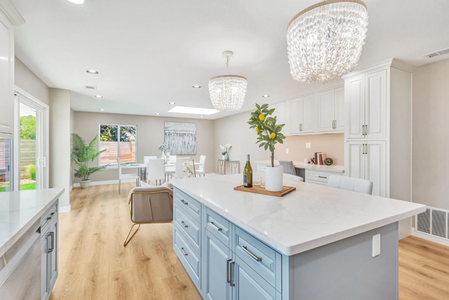 Detail Gallery Image 18 of 77 For 301 Shelter Cove Dr, El Granada,  CA 94019 - 3 Beds | 2 Baths