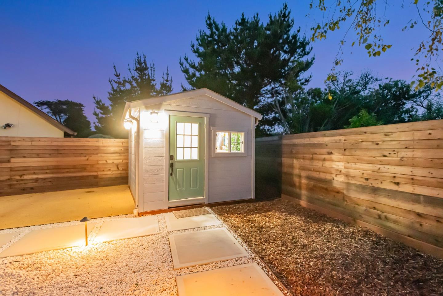 Detail Gallery Image 60 of 77 For 301 Shelter Cove Dr, El Granada,  CA 94019 - 3 Beds | 2 Baths
