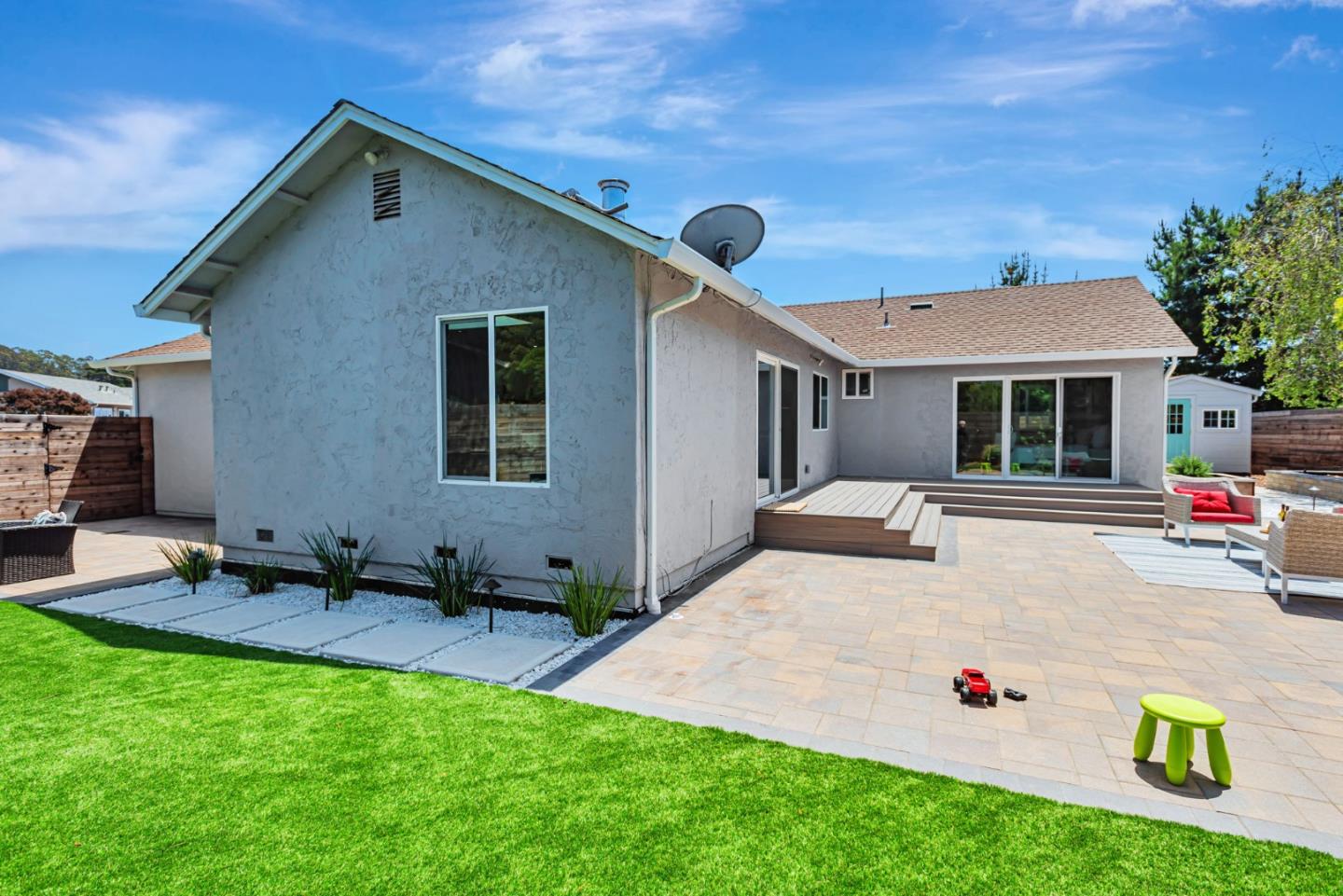 Detail Gallery Image 63 of 77 For 301 Shelter Cove Dr, El Granada,  CA 94019 - 3 Beds | 2 Baths