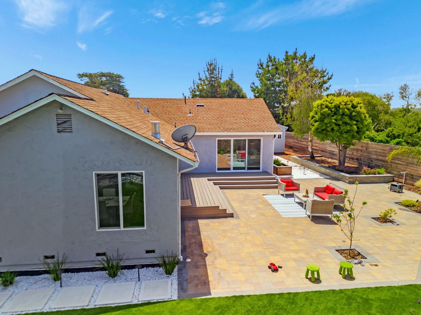 Detail Gallery Image 66 of 77 For 301 Shelter Cove Dr, El Granada,  CA 94019 - 3 Beds | 2 Baths