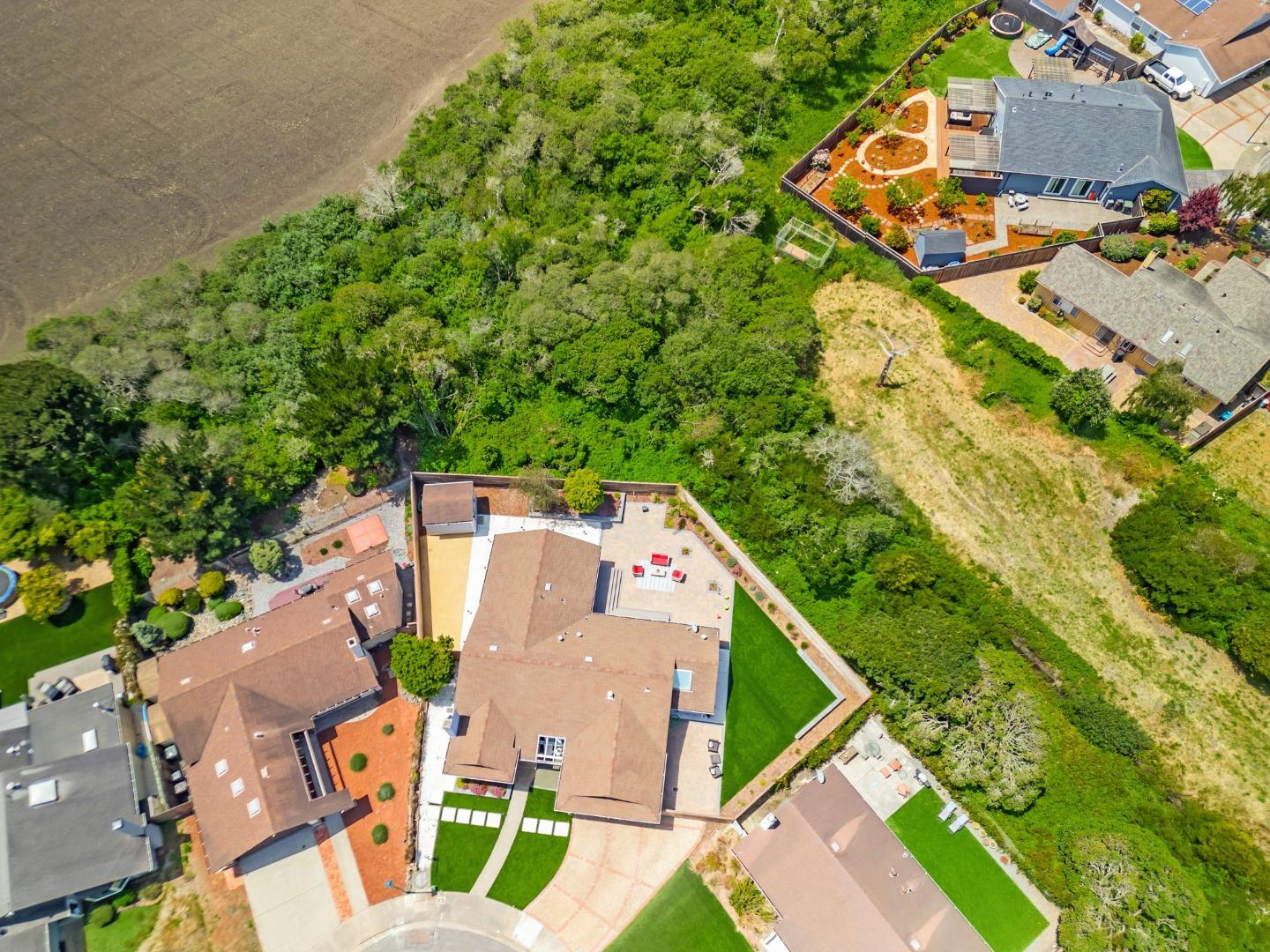 Detail Gallery Image 77 of 77 For 301 Shelter Cove Dr, El Granada,  CA 94019 - 3 Beds | 2 Baths
