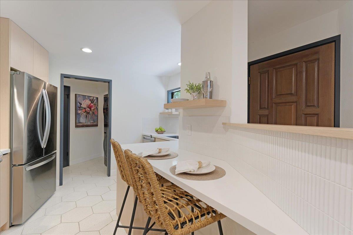 Detail Gallery Image 10 of 41 For 250 Homestead Trl, Santa Cruz,  CA 95060 - 4 Beds | 2 Baths