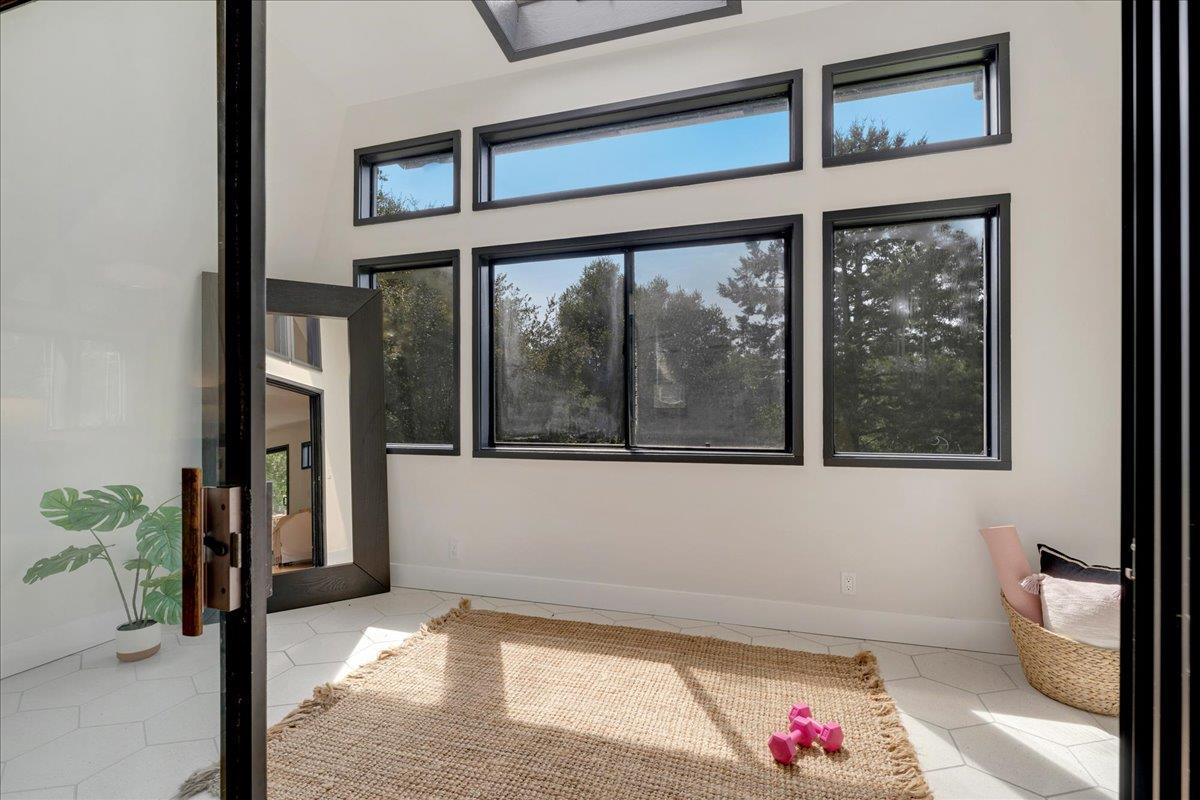 Detail Gallery Image 16 of 41 For 250 Homestead Trl, Santa Cruz,  CA 95060 - 4 Beds | 2 Baths