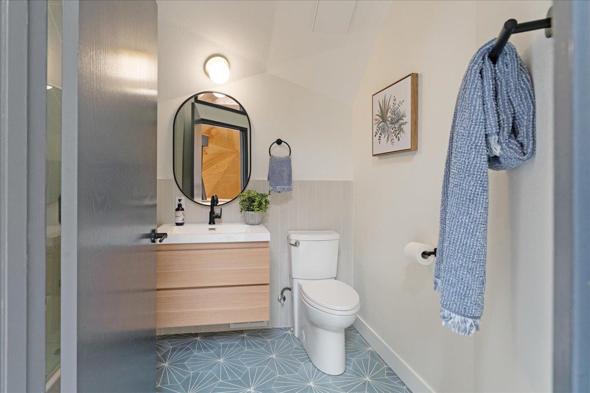 Detail Gallery Image 26 of 41 For 250 Homestead Trl, Santa Cruz,  CA 95060 - 4 Beds | 2 Baths