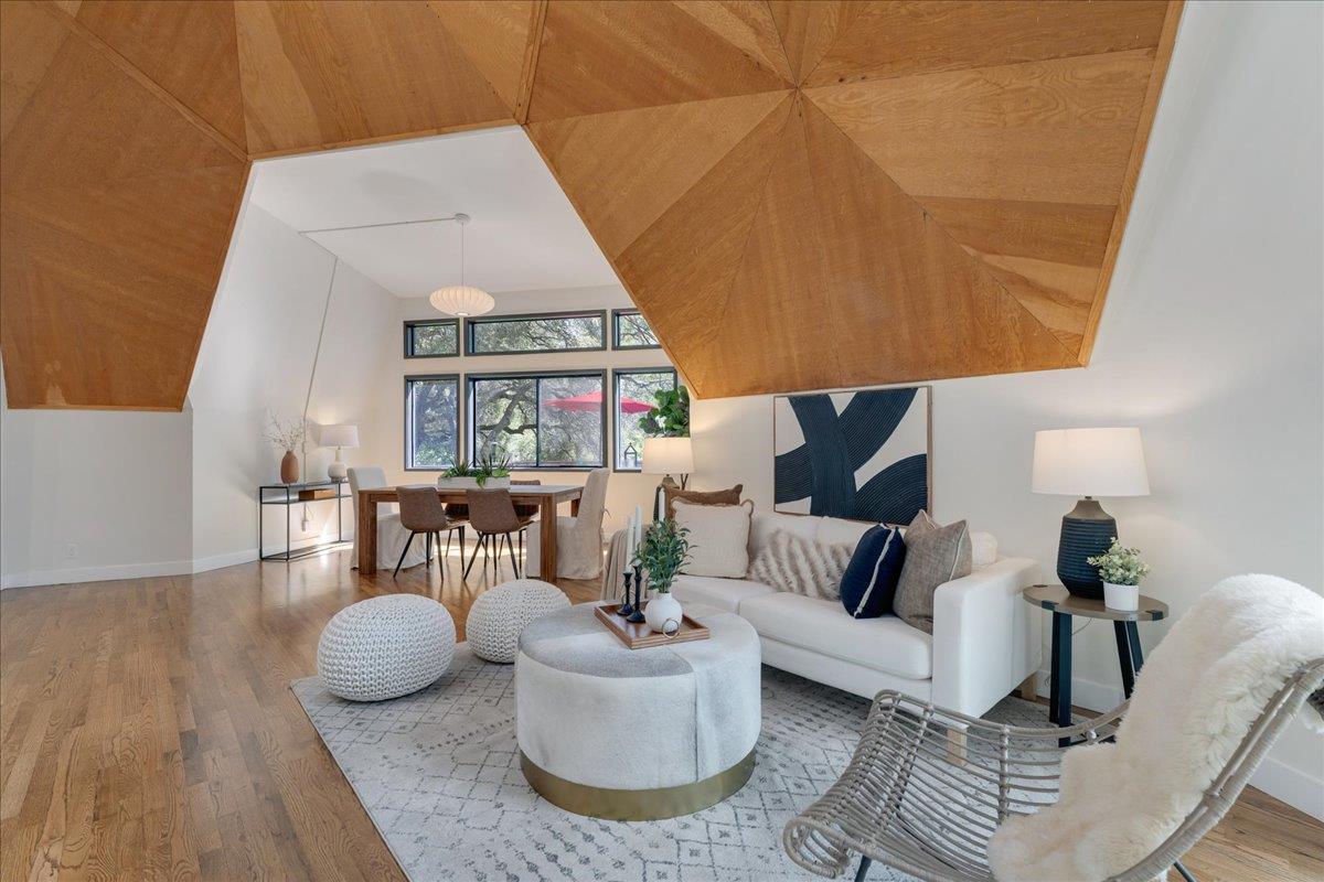Detail Gallery Image 3 of 41 For 250 Homestead Trl, Santa Cruz,  CA 95060 - 4 Beds | 2 Baths