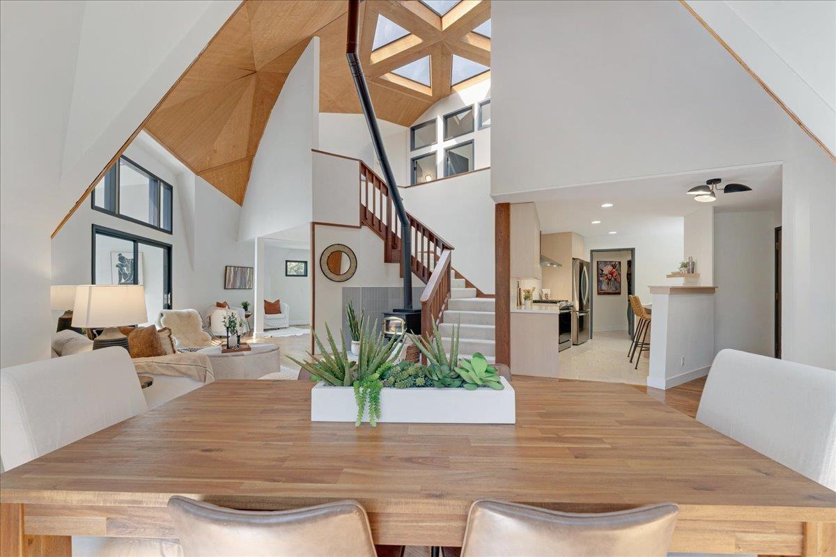 Detail Gallery Image 5 of 41 For 250 Homestead Trl, Santa Cruz,  CA 95060 - 4 Beds | 2 Baths