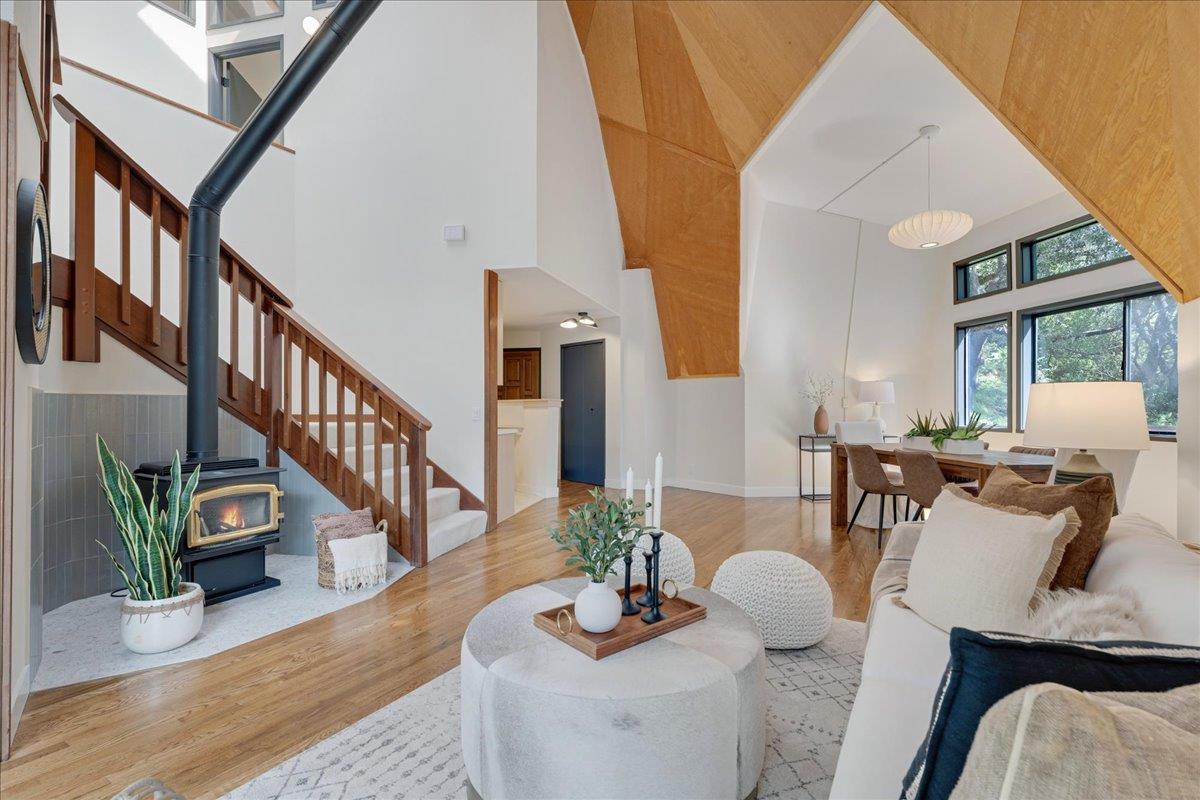 Detail Gallery Image 6 of 41 For 250 Homestead Trl, Santa Cruz,  CA 95060 - 4 Beds | 2 Baths