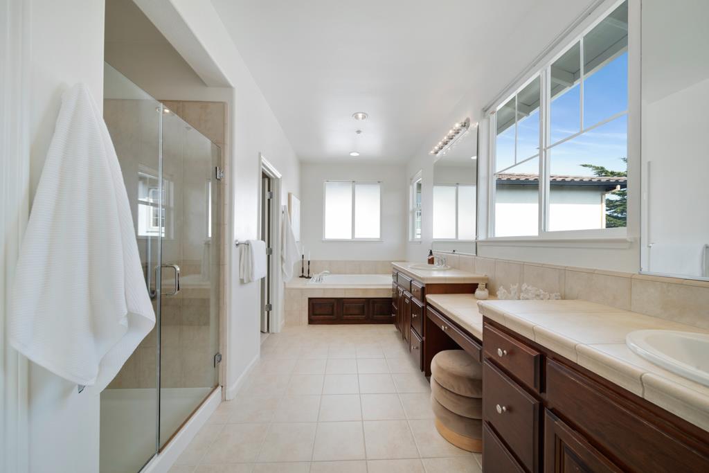 Detail Gallery Image 27 of 44 For 3509 Bering Dr, San Bruno,  CA 94066 - 4 Beds | 3 Baths