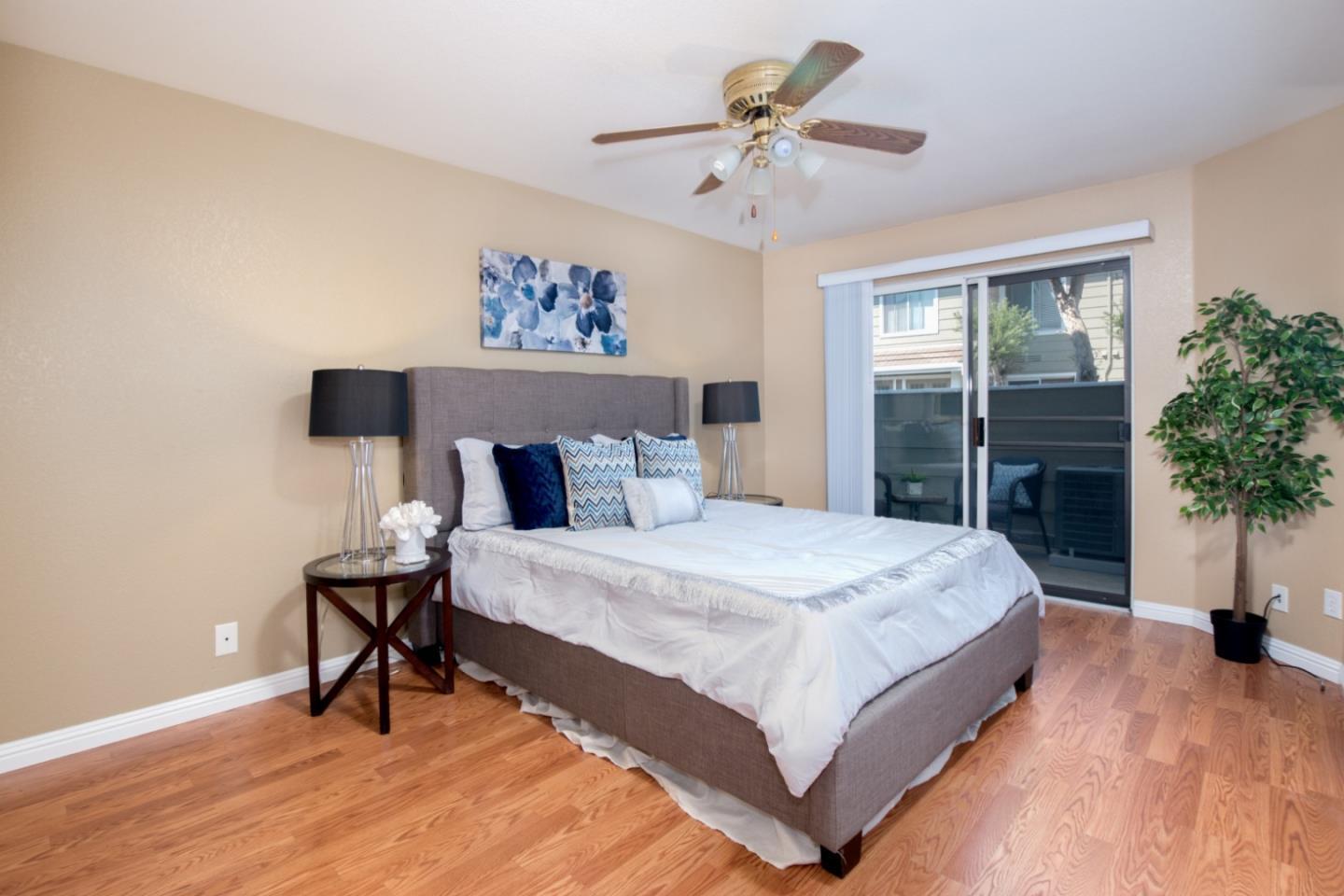 Detail Gallery Image 7 of 9 For 34 Cherry Crest Ln, San Jose,  CA 95136 - 2 Beds | 2 Baths