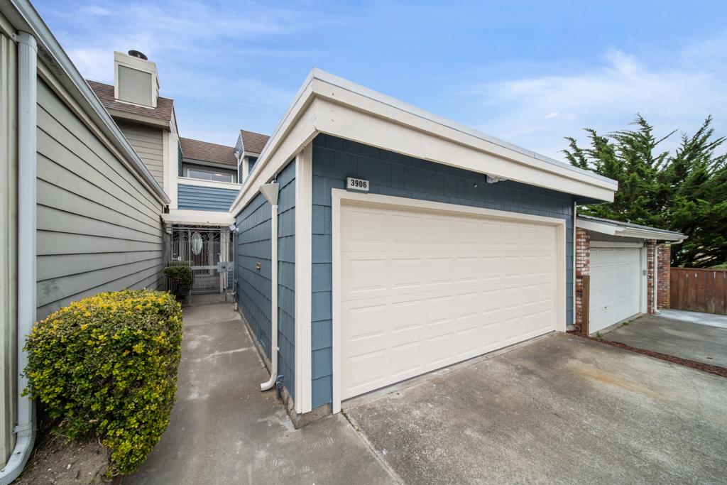 Detail Gallery Image 2 of 37 For 3906 Stein Ct, South San Francisco,  CA 94080 - 4 Beds | 2/1 Baths
