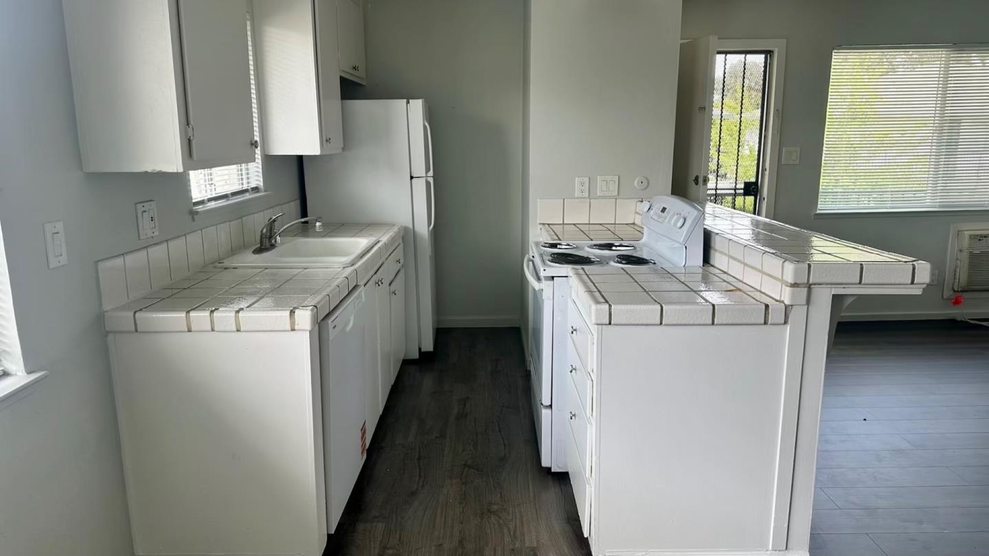 Detail Gallery Image 5 of 16 For 337 Blossom Hill Rd #4,  San Jose,  CA 95123 - 2 Beds | 1 Baths