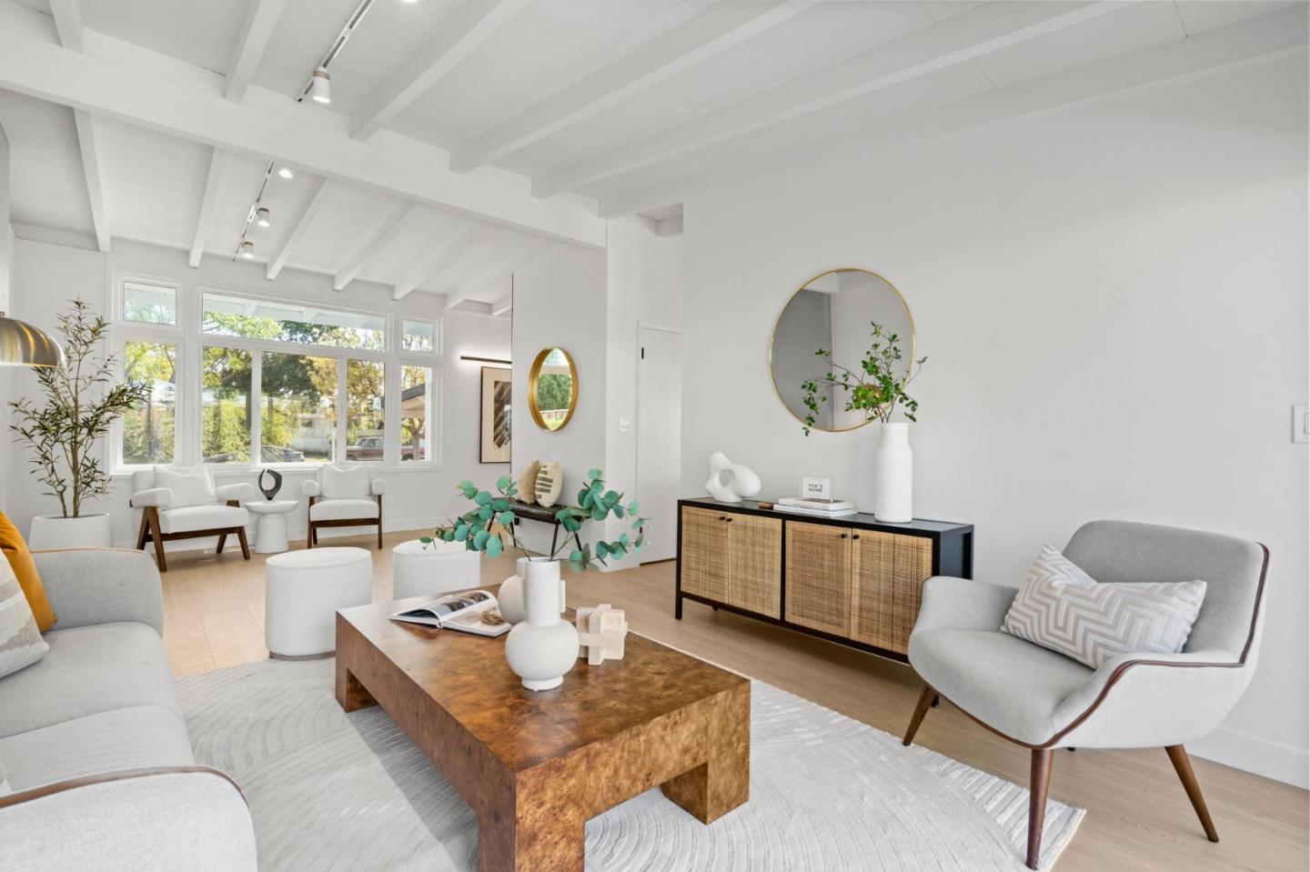 Detail Gallery Image 12 of 37 For 213 Thompson Sq, Mountain View,  CA 94043 - 3 Beds | 2 Baths