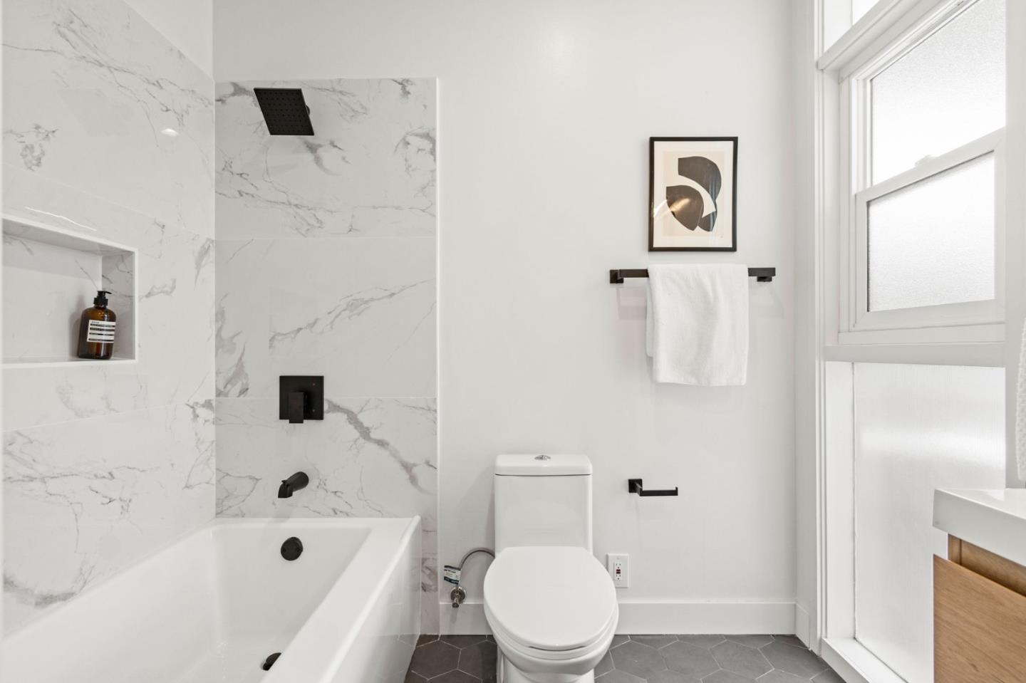 Detail Gallery Image 30 of 37 For 213 Thompson Sq, Mountain View,  CA 94043 - 3 Beds | 2 Baths
