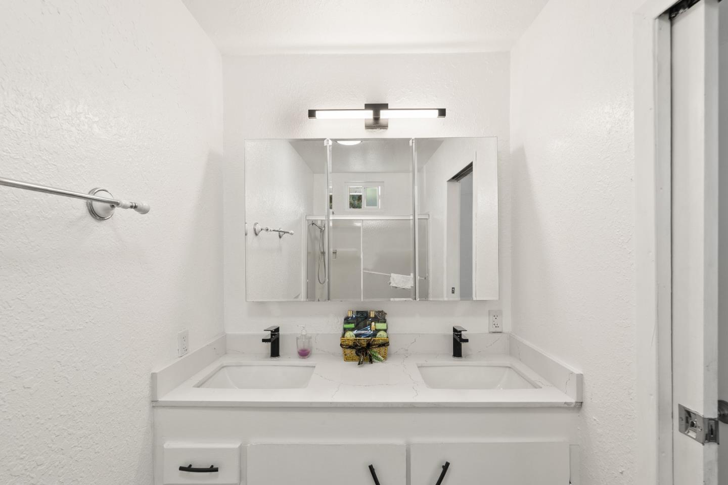 Detail Gallery Image 23 of 30 For 2801 Sunset Ln, Antioch,  CA 94509 - 3 Beds | 2 Baths