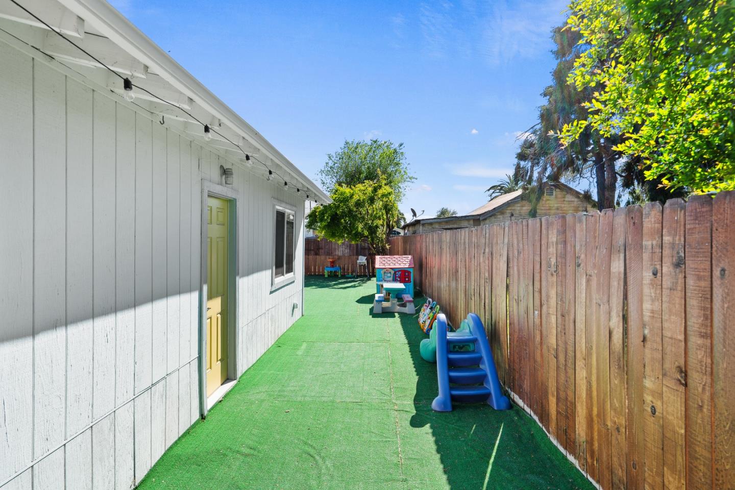 Detail Gallery Image 6 of 30 For 2801 Sunset Ln, Antioch,  CA 94509 - 3 Beds | 2 Baths