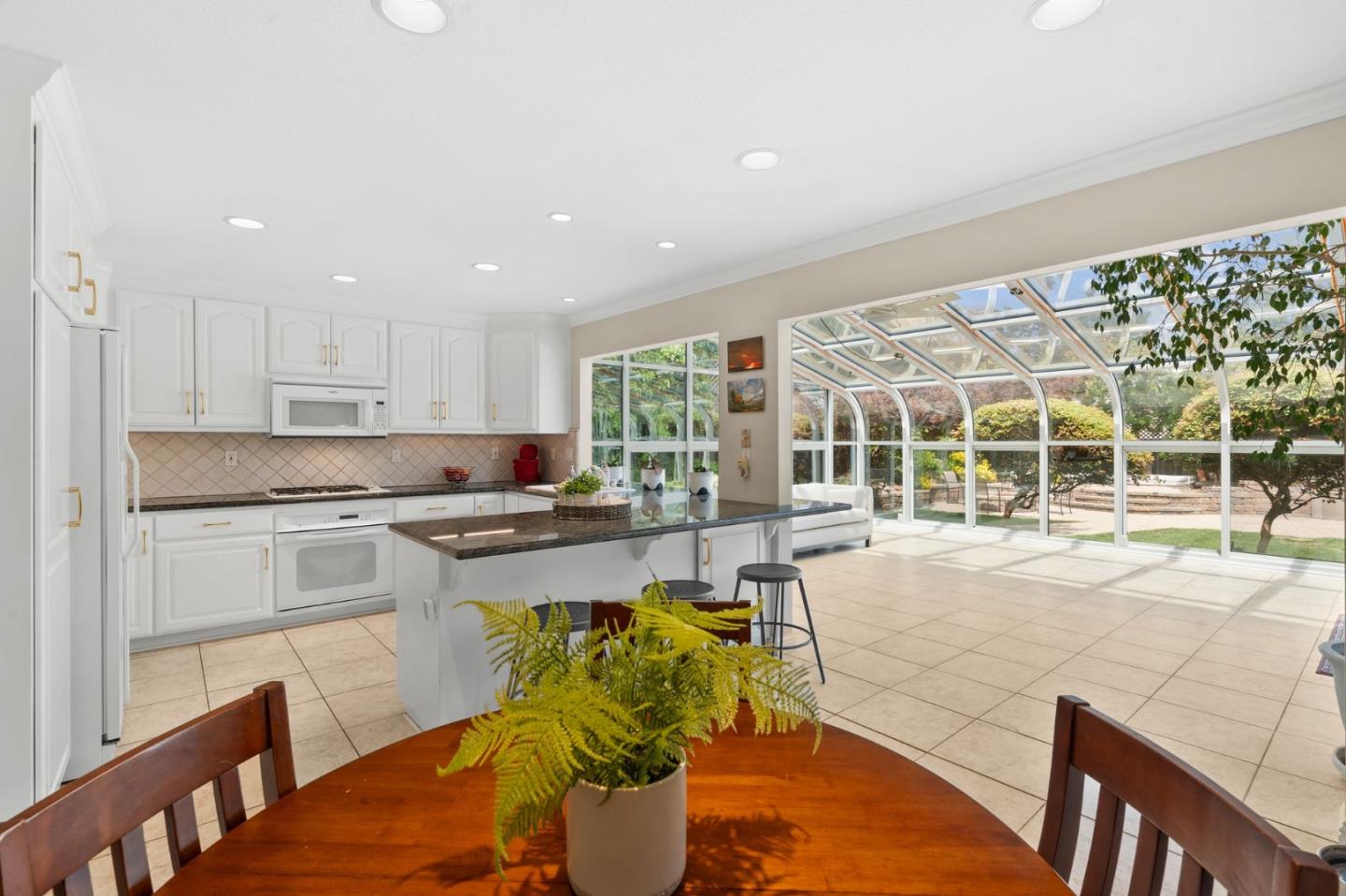 Detail Gallery Image 12 of 49 For 6449 Cottle Rd, San Jose,  CA 95123 - 4 Beds | 2/1 Baths