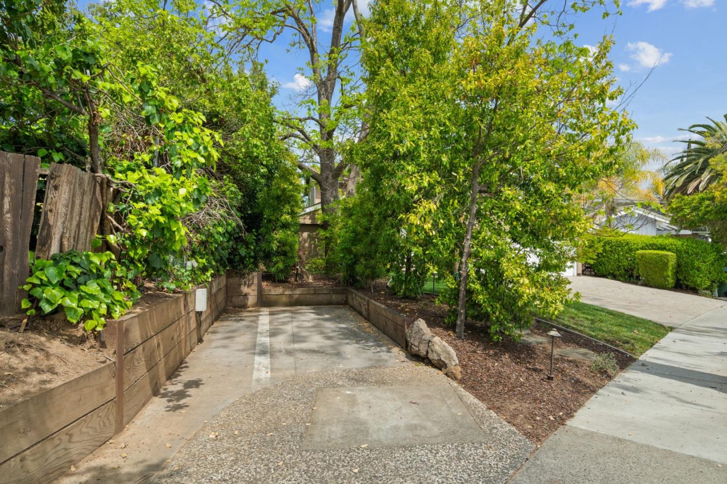 Detail Gallery Image 39 of 49 For 6449 Cottle Rd, San Jose,  CA 95123 - 4 Beds | 2/1 Baths
