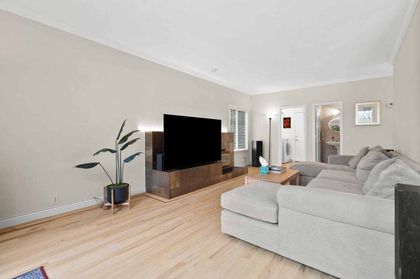 Detail Gallery Image 9 of 49 For 6449 Cottle Rd, San Jose,  CA 95123 - 4 Beds | 2/1 Baths