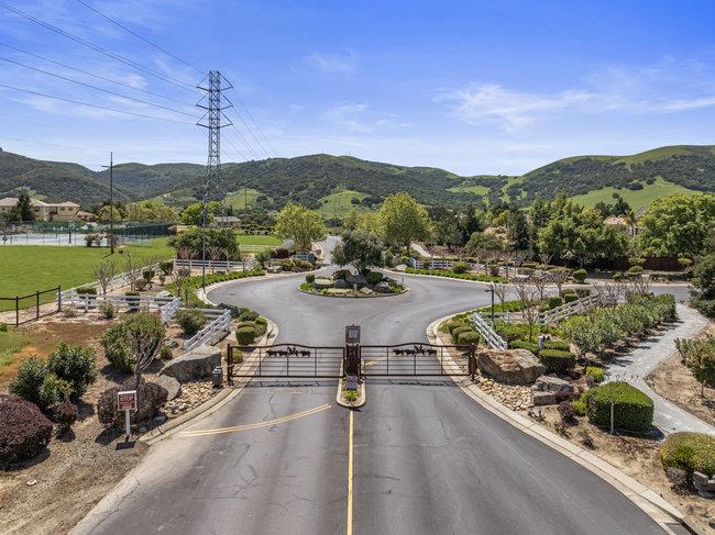 Detail Gallery Image 66 of 70 For 966 Calle Cruz, San Juan Bautista,  CA 95045 - 4 Beds | 3 Baths