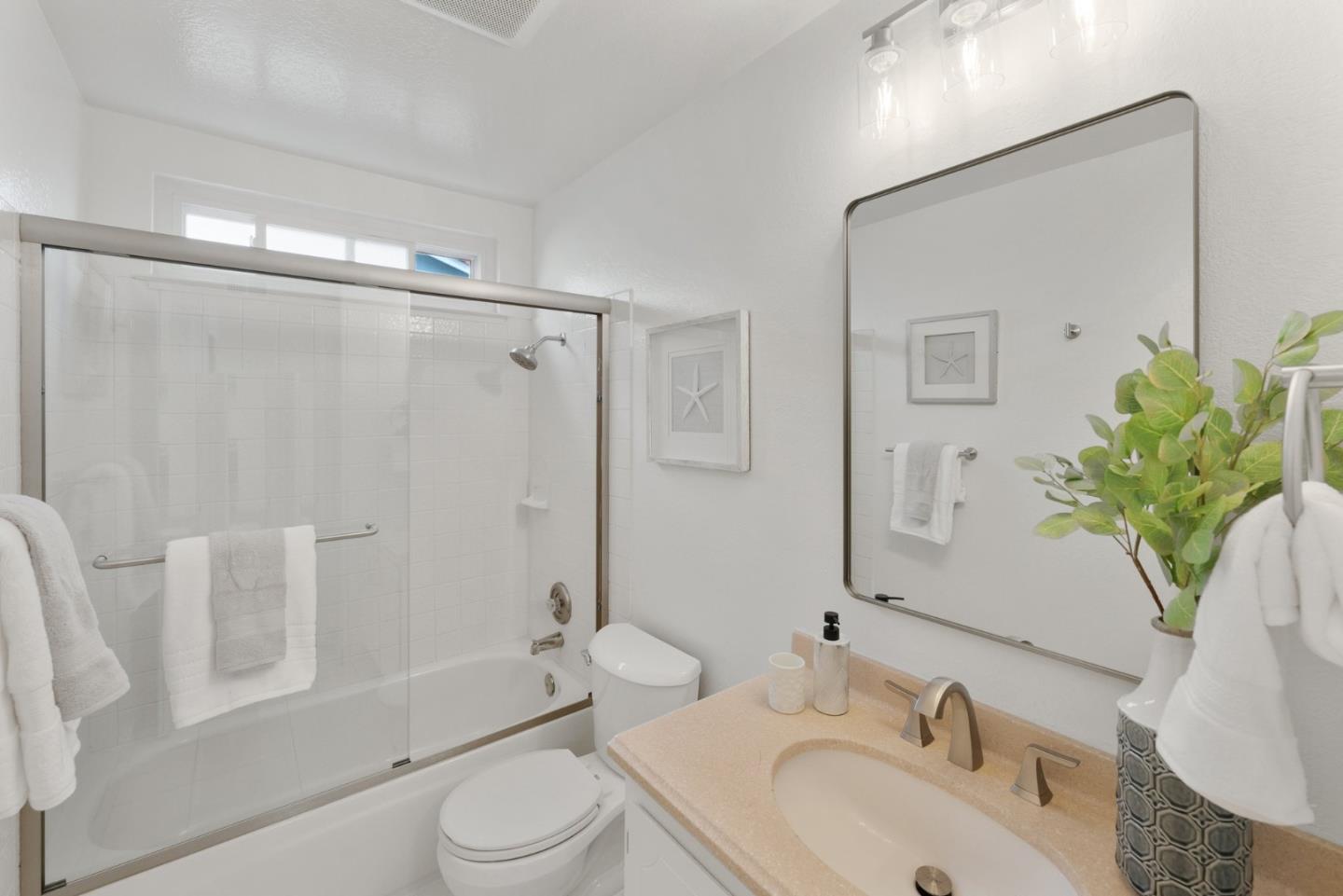 Detail Gallery Image 20 of 31 For 569 Blairburry Way, San Jose,  CA 95123 - 3 Beds | 2 Baths