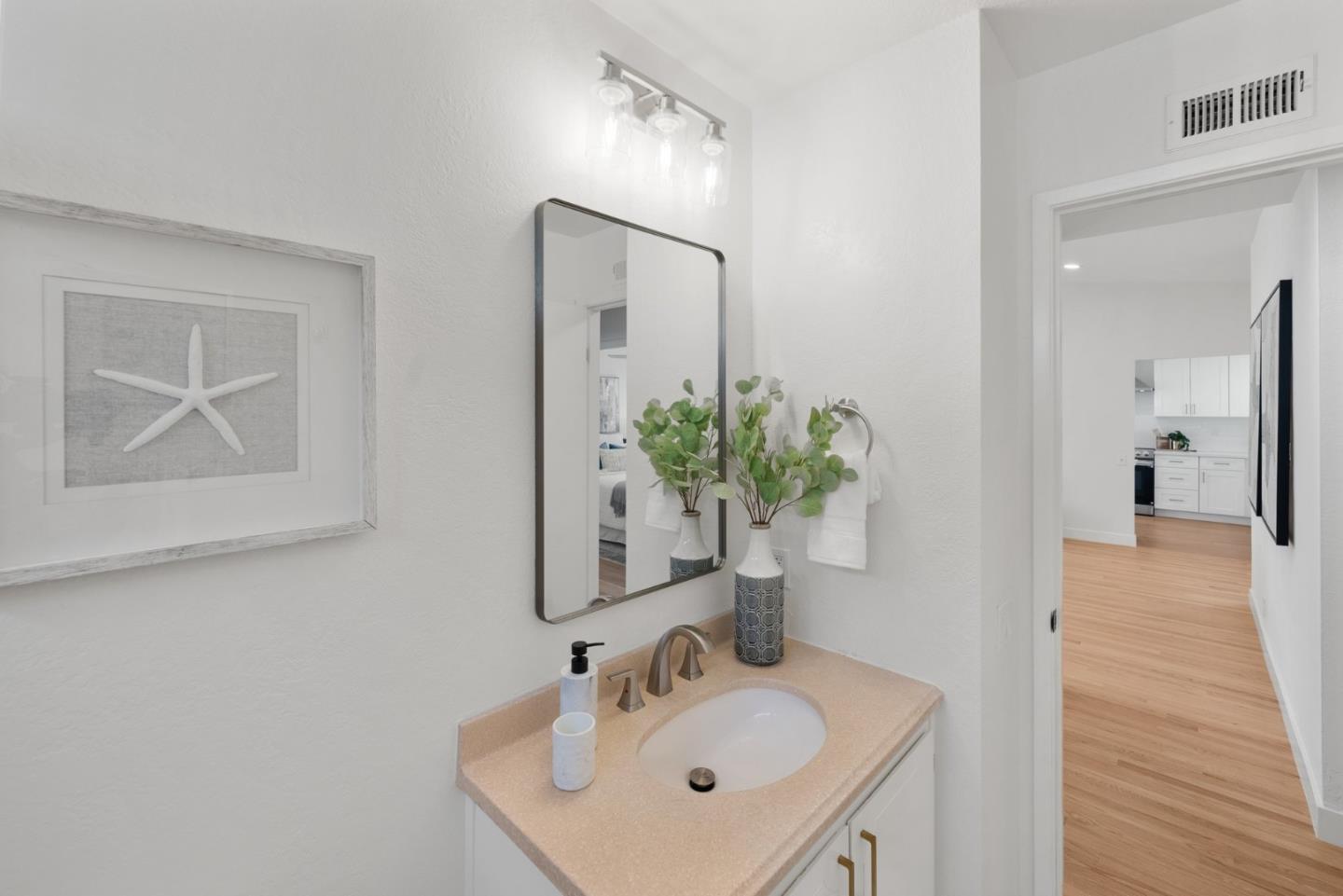 Detail Gallery Image 21 of 31 For 569 Blairburry Way, San Jose,  CA 95123 - 3 Beds | 2 Baths