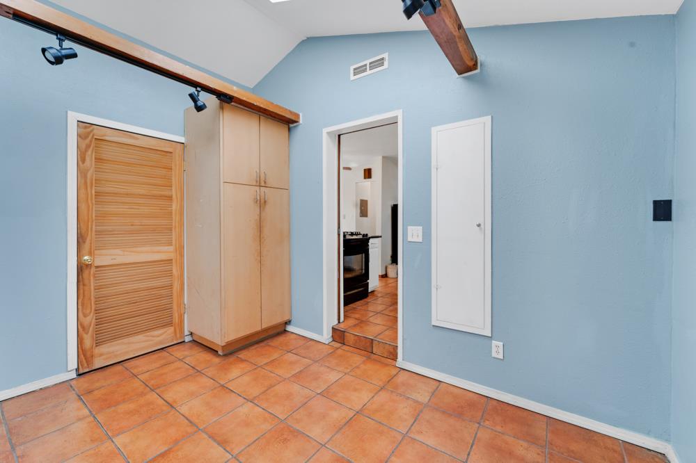 Detail Gallery Image 18 of 42 For 102 Dick Phelps Rd, Watsonville,  CA 95076 - 4 Beds | 2 Baths