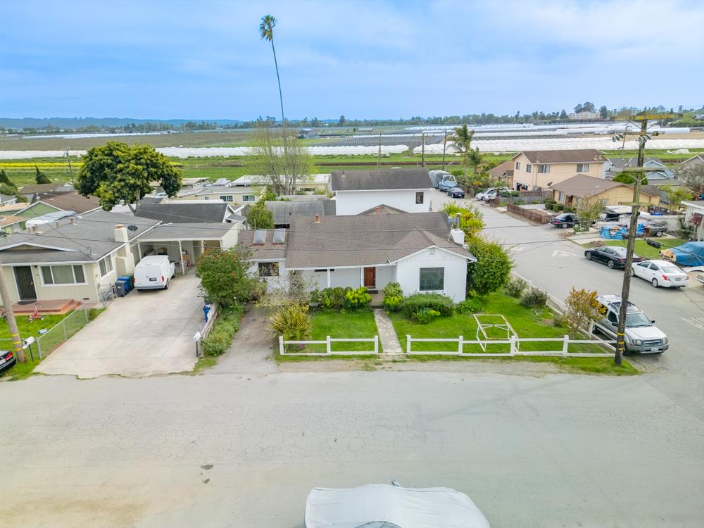 Detail Gallery Image 6 of 42 For 102 Dick Phelps Rd, Watsonville,  CA 95076 - 4 Beds | 2 Baths