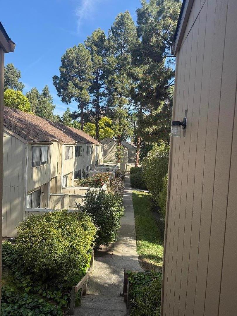 Detail Gallery Image 1 of 18 For 3015 Kaiser Dr #C,  Santa Clara,  CA 95051 - 2 Beds | 2 Baths