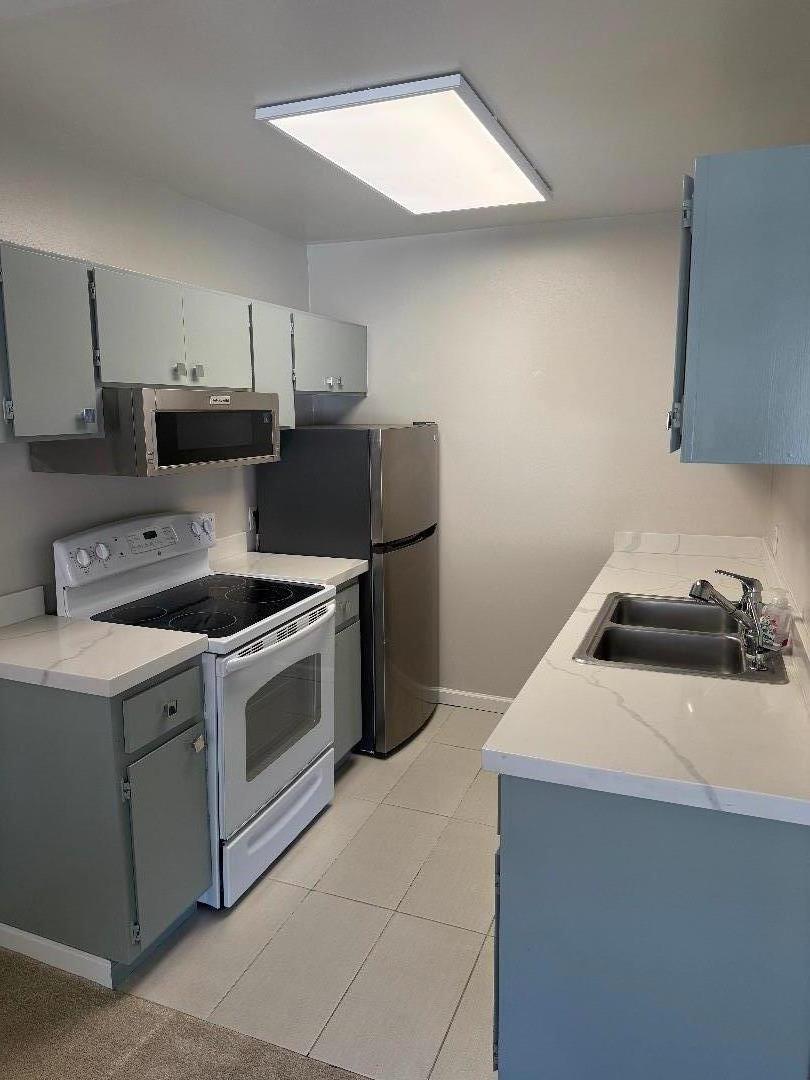 Detail Gallery Image 7 of 18 For 3015 Kaiser Dr #C,  Santa Clara,  CA 95051 - 2 Beds | 2 Baths