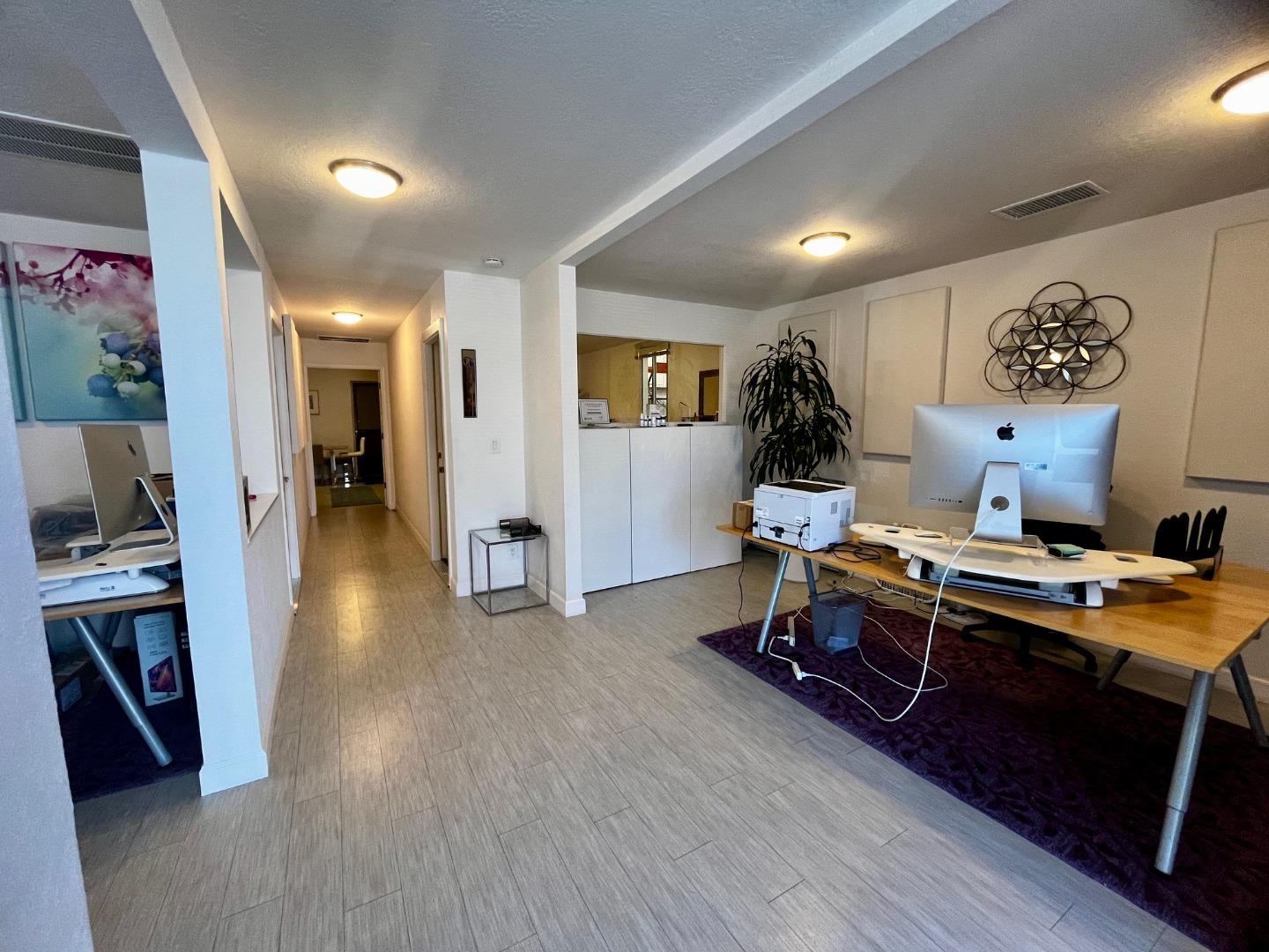 Detail Gallery Image 6 of 15 For 18 Hangar Way a,  Watsonville,  CA 95076 - – Beds | – Baths