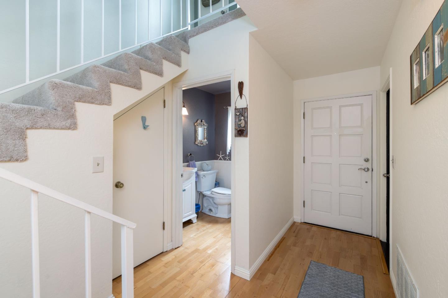 Detail Gallery Image 4 of 33 For 3024 Buckingham Ln #14,  Santa Cruz,  CA 95062 - 2 Beds | 1/1 Baths