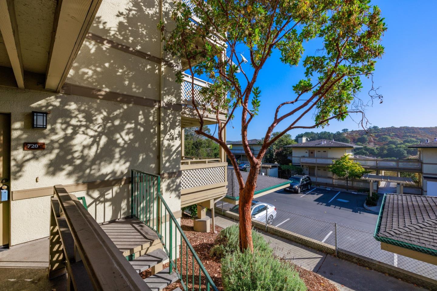 Detail Gallery Image 1 of 34 For 720 Pheasant Ridge Rd, Del Rey Oaks,  CA 93940 - 1 Beds | 1 Baths