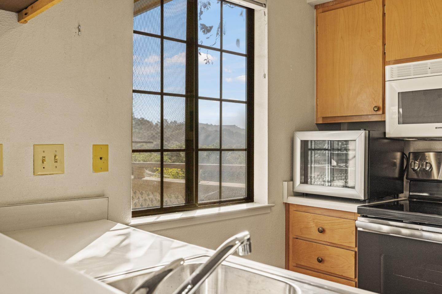 Detail Gallery Image 14 of 34 For 720 Pheasant Ridge Rd, Del Rey Oaks,  CA 93940 - 1 Beds | 1 Baths