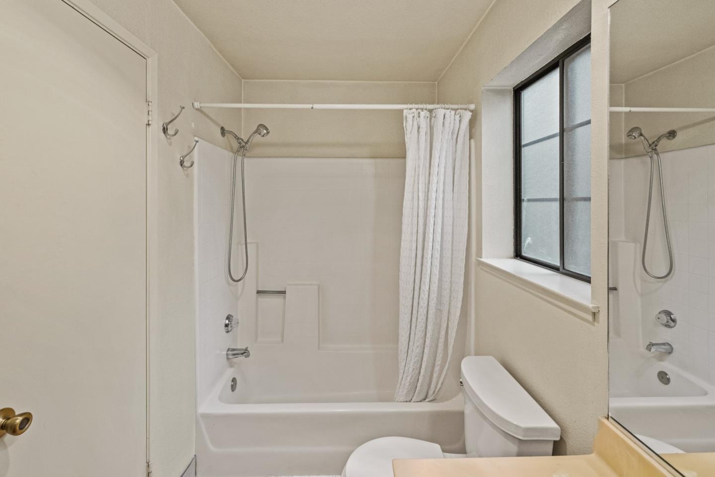 Detail Gallery Image 21 of 34 For 720 Pheasant Ridge Rd, Del Rey Oaks,  CA 93940 - 1 Beds | 1 Baths