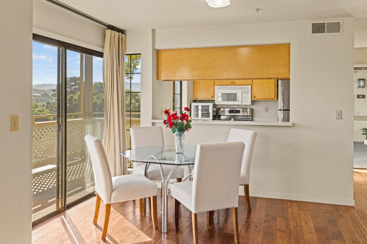 Detail Gallery Image 8 of 34 For 720 Pheasant Ridge Rd, Del Rey Oaks,  CA 93940 - 1 Beds | 1 Baths