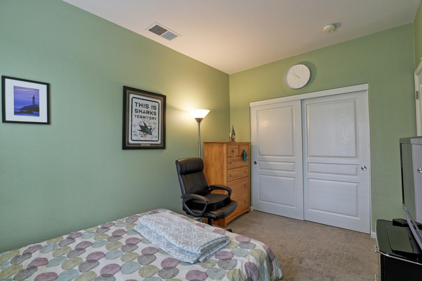 Detail Gallery Image 3 of 25 For 542 Manzana St, Watsonville,  CA 95076 - 4 Beds | 2/1 Baths