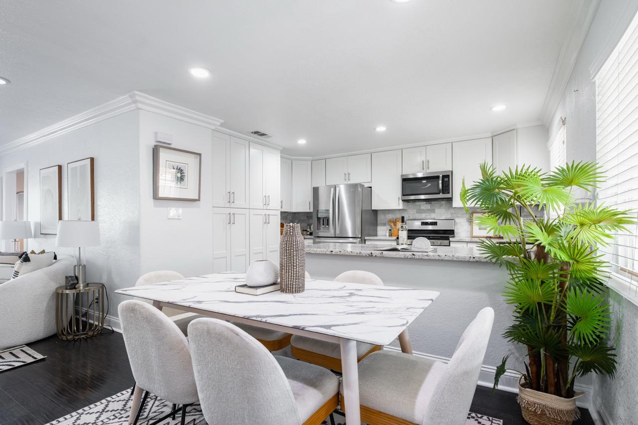 Detail Gallery Image 7 of 27 For 10350 Doris Ave, San Jose,  CA 95127 - 4 Beds | 2 Baths