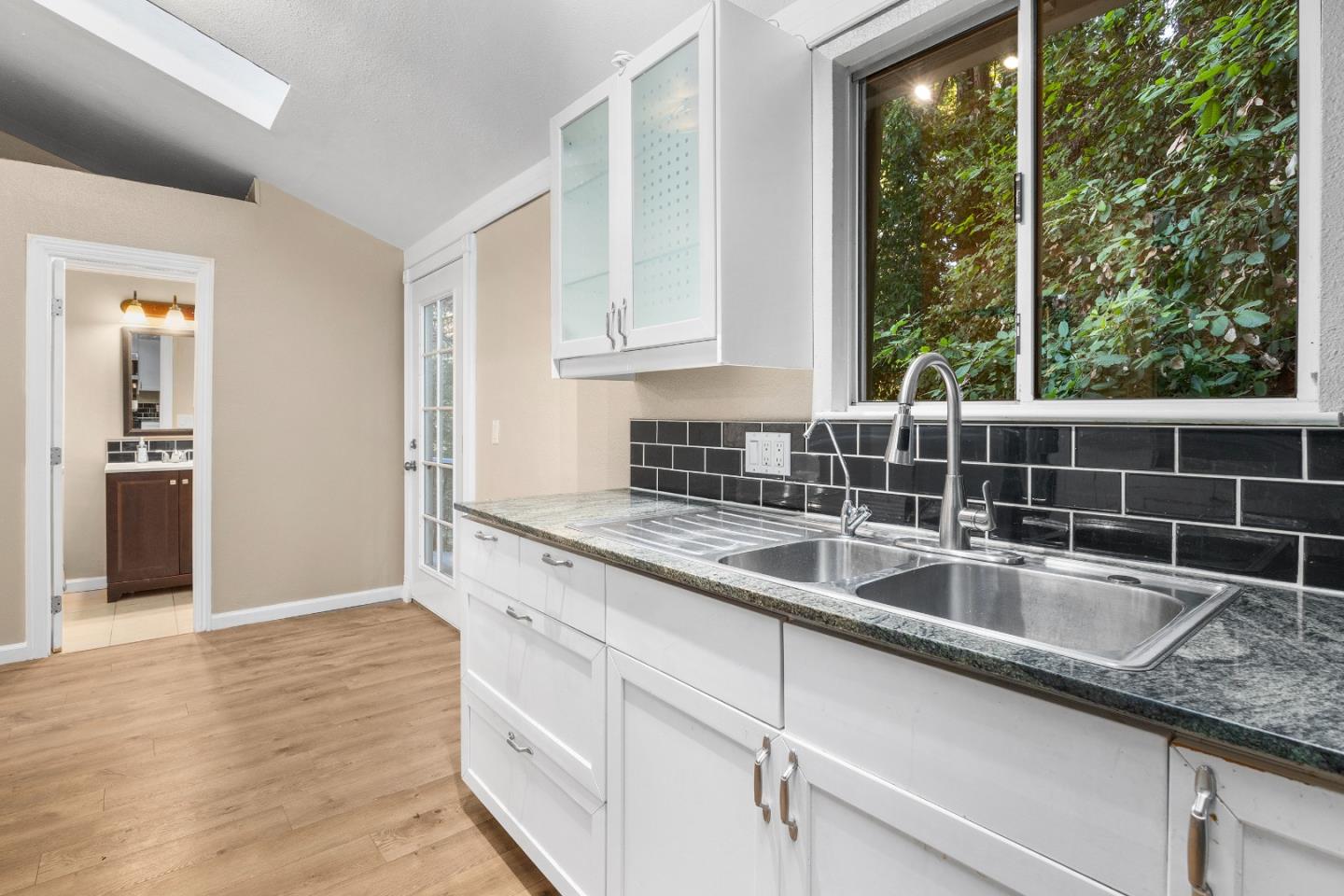 Detail Gallery Image 9 of 34 For 10229 Redwood Dr, Felton,  CA 95018 - 3 Beds | 2 Baths