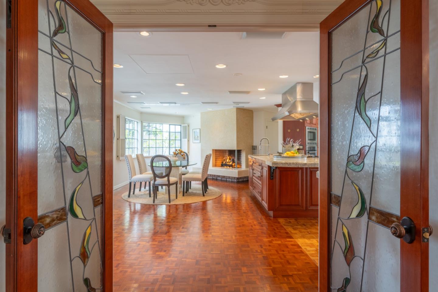 Detail Gallery Image 12 of 57 For 1432 Viscaino Road, Pebble Beach,  CA 93953 - 5 Beds | 4/1 Baths