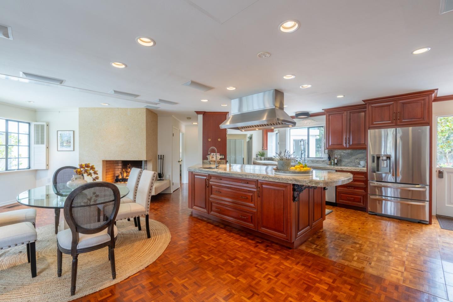 Detail Gallery Image 14 of 57 For 1432 Viscaino Road, Pebble Beach,  CA 93953 - 5 Beds | 4/1 Baths
